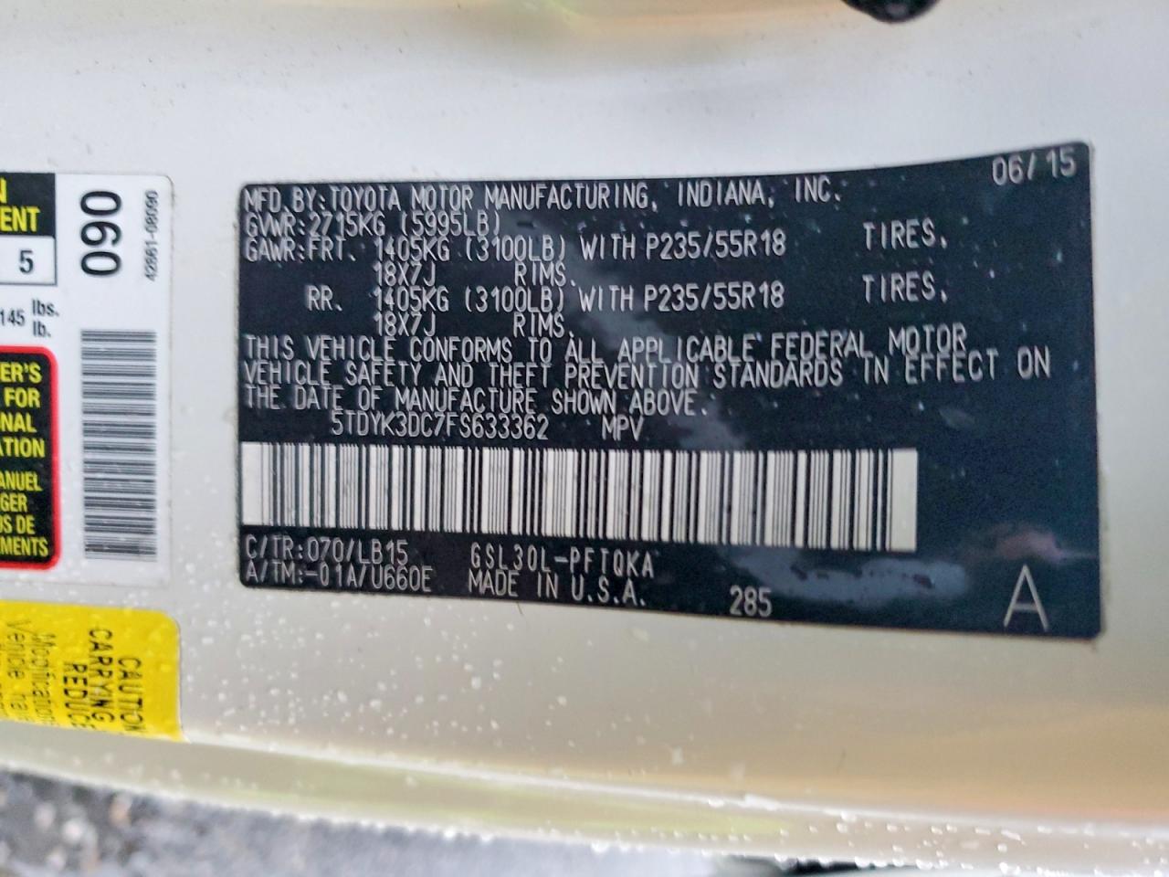 2015 TOYOTA SIENNA XLE photo 25