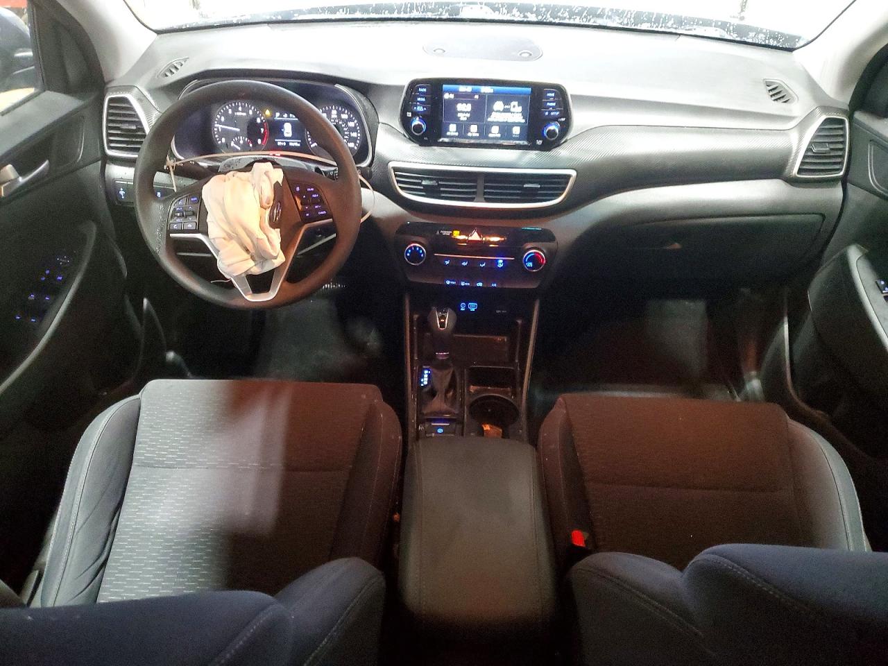 2019 HYUNDAI TUCSON SE photo 8