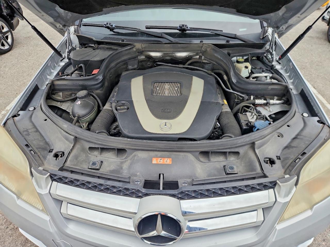 2010 MERCEDES-BENZ GLK 350 photo 11