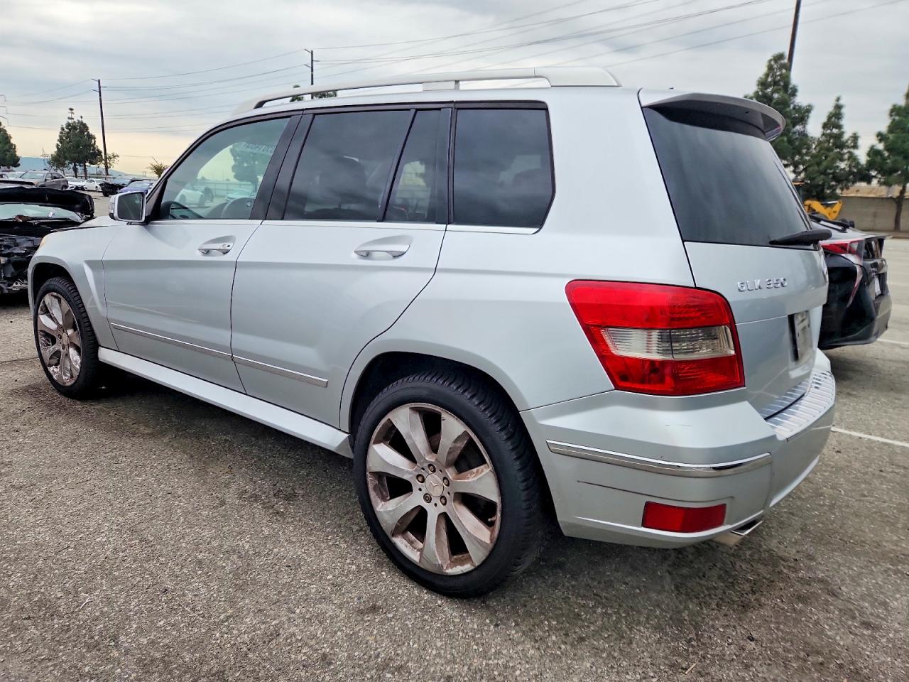 2010 MERCEDES-BENZ GLK 350 photo 2