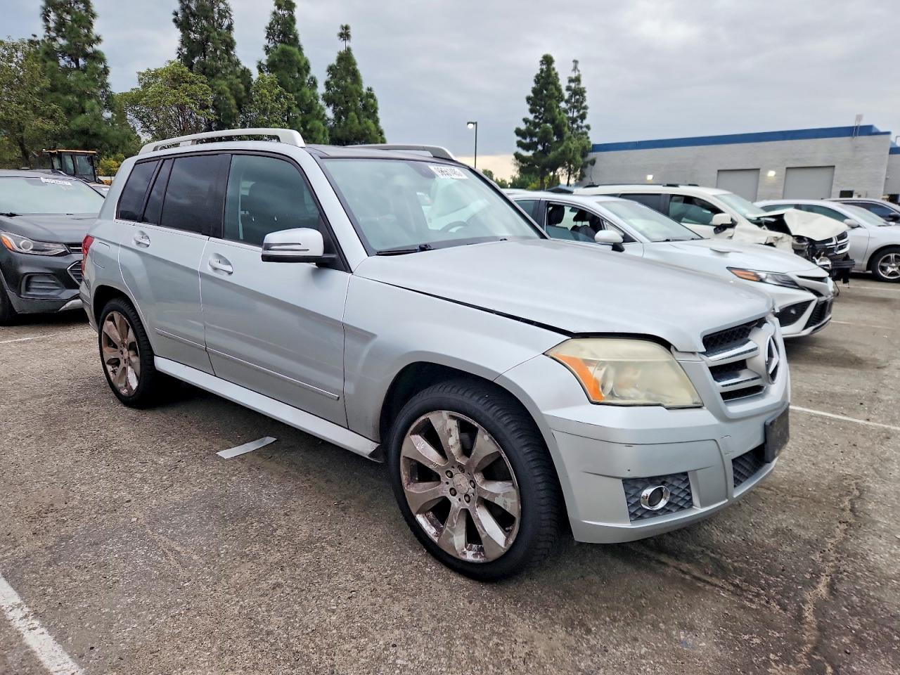 2010 MERCEDES-BENZ GLK 350 photo 4