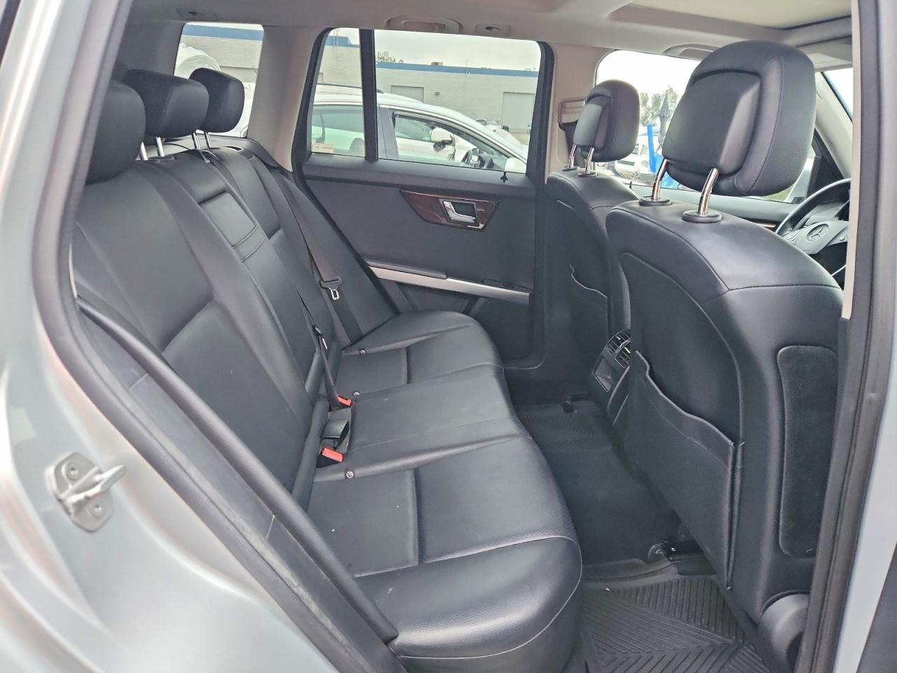 2010 MERCEDES-BENZ GLK 350 photo 10