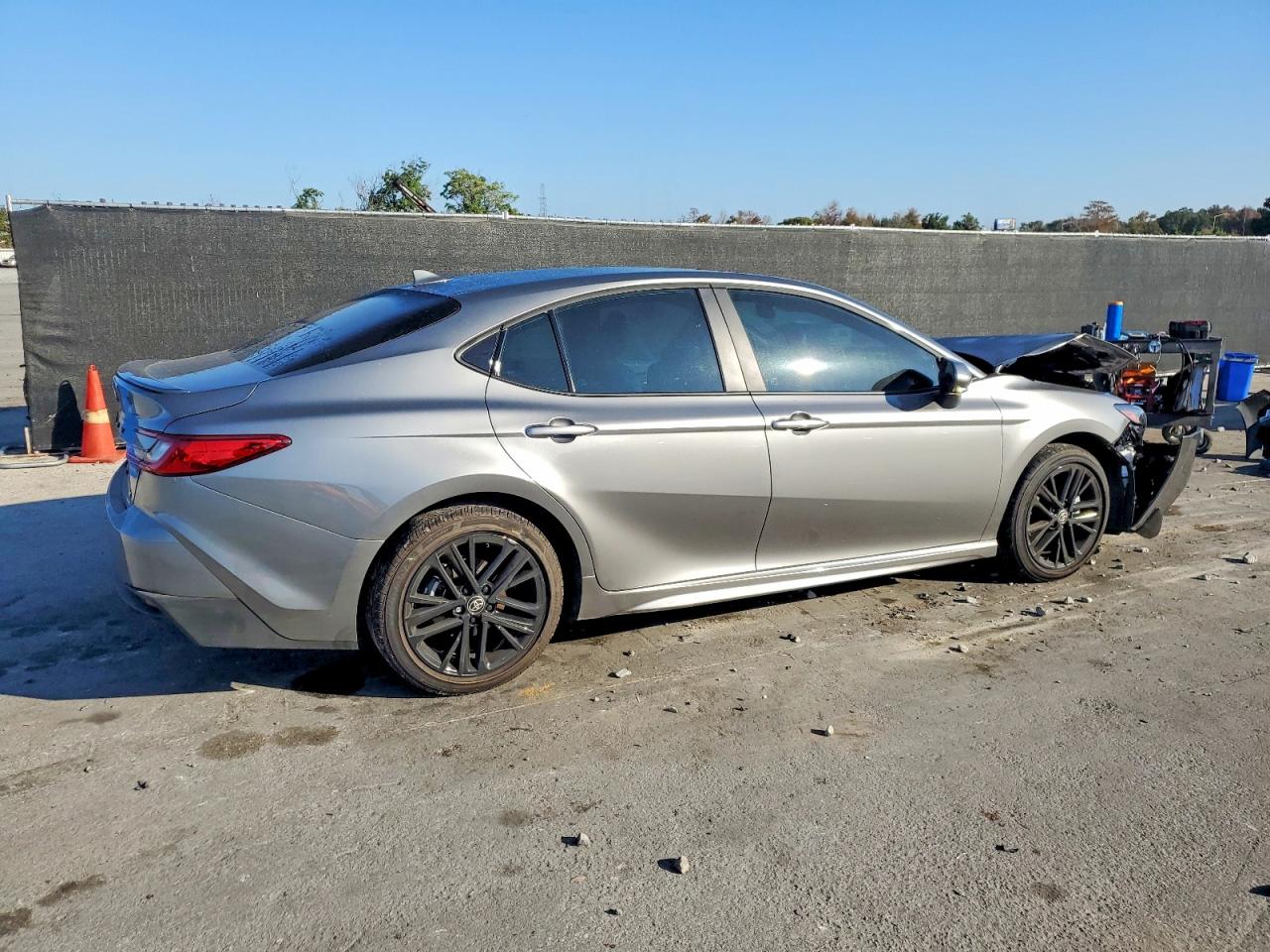 2026 TOYOTA CAMRY SE photo 5