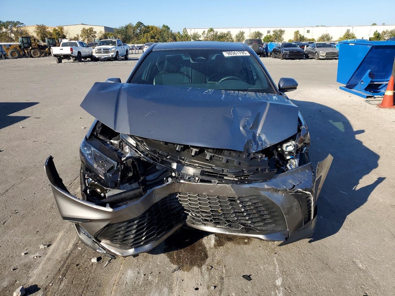 2026 TOYOTA CAMRY SE photo 9