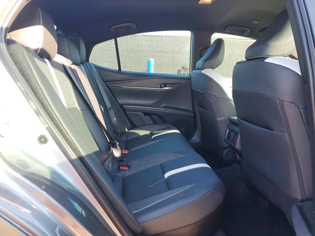 2026 TOYOTA CAMRY SE photo 19