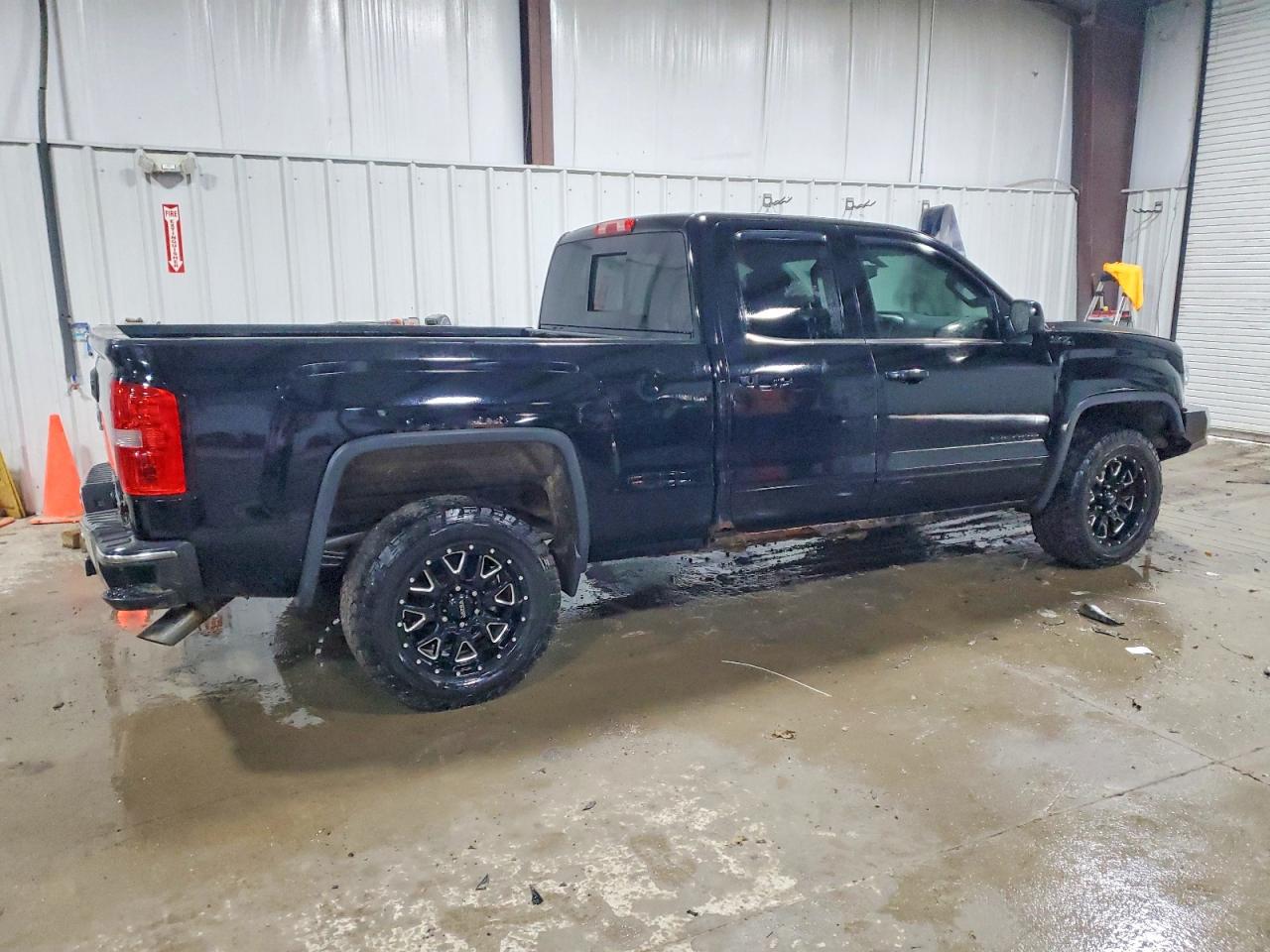 2015 GMC SIERRA K1500 SLE photo 3