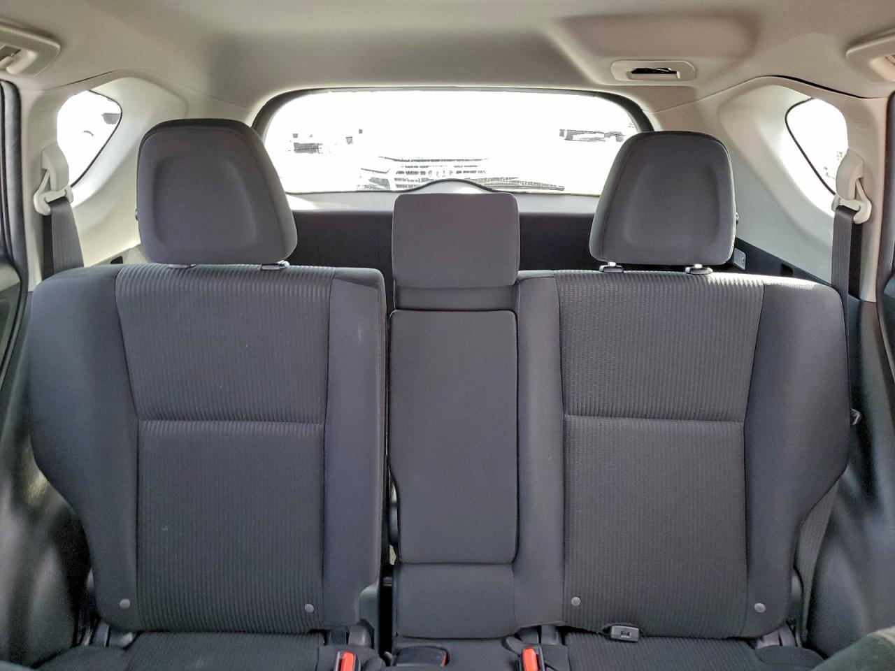 2016 TOYOTA RAV4 LE photo 10