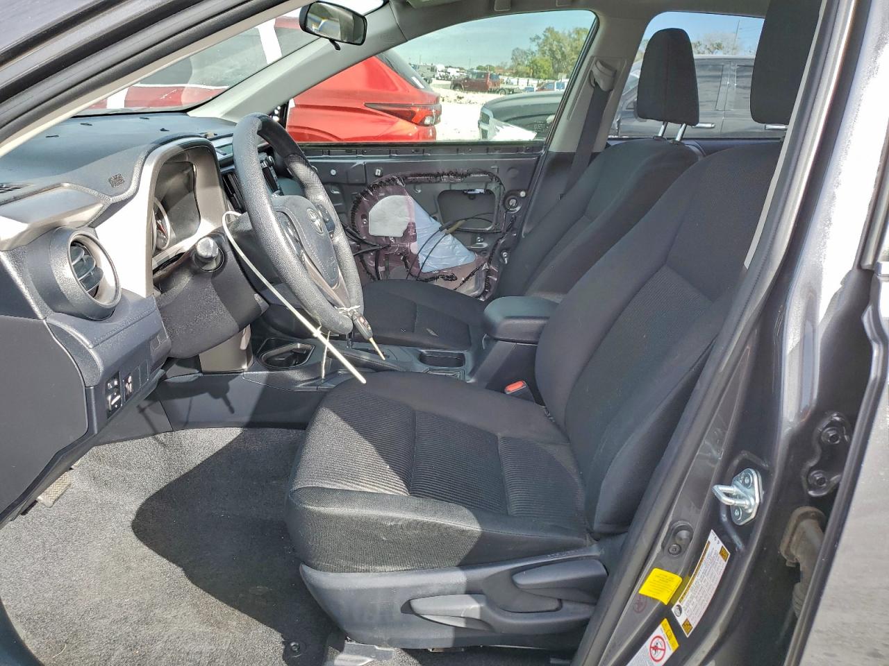 2016 TOYOTA RAV4 LE photo 7