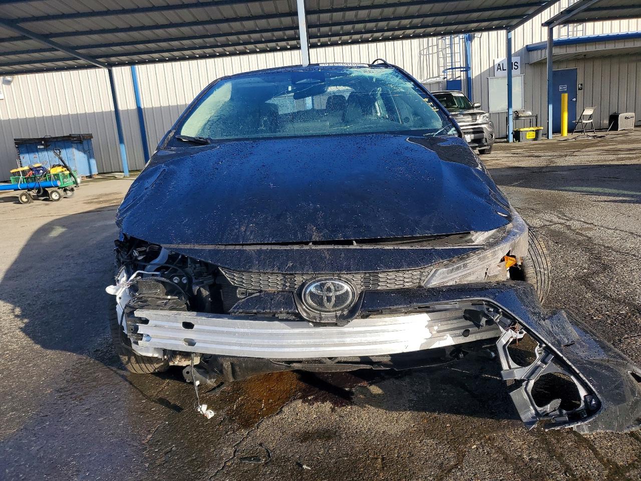 2025 TOYOTA COROLLA LE photo 9