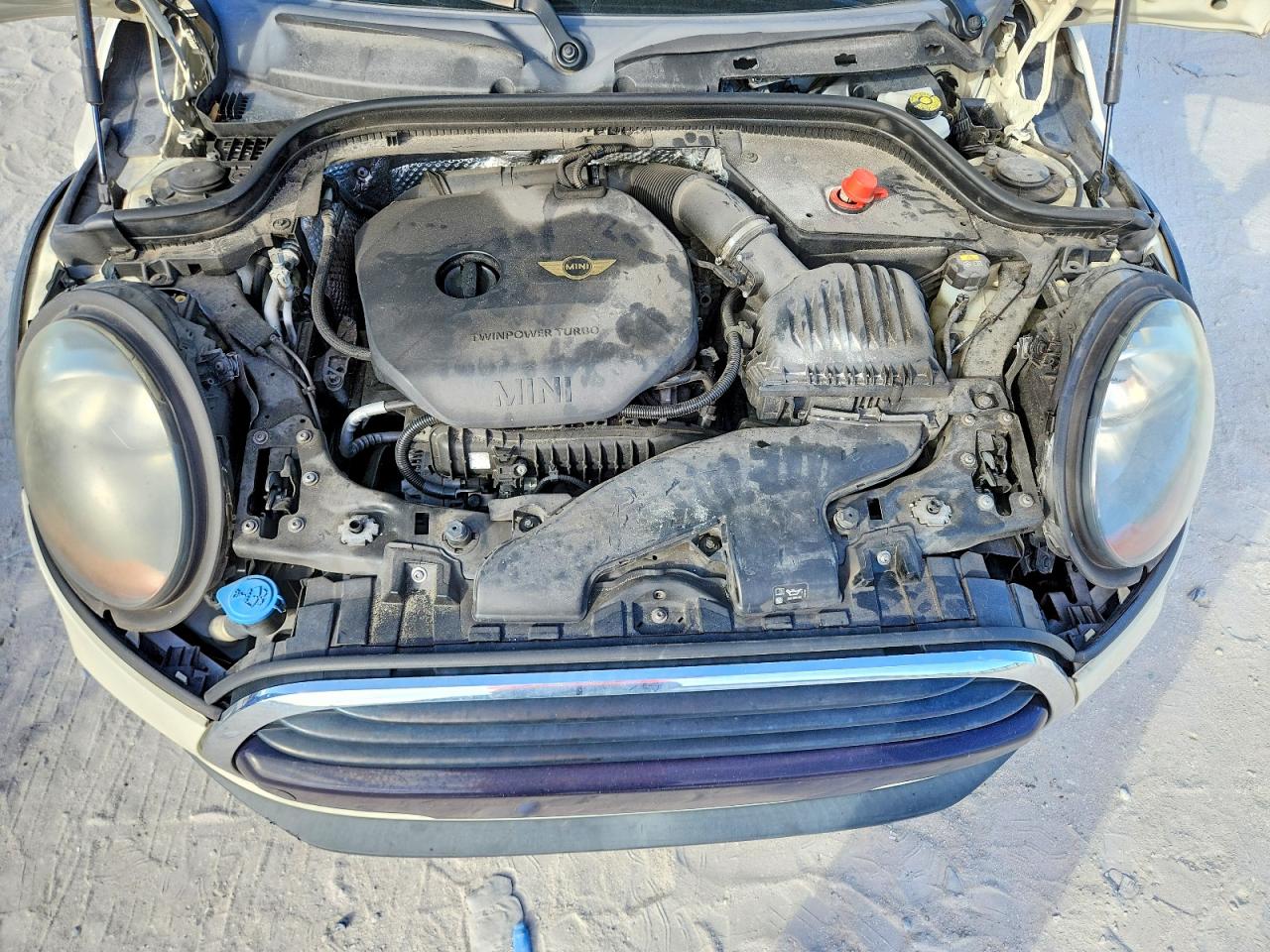 2017 MINI COOPER photo 11