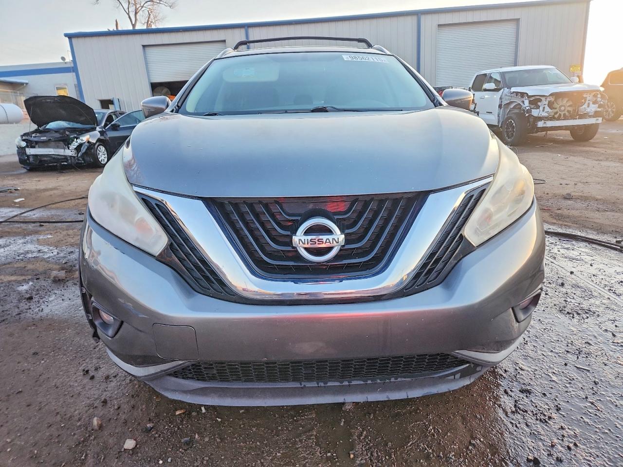 2017 NISSAN MURANO S photo 5