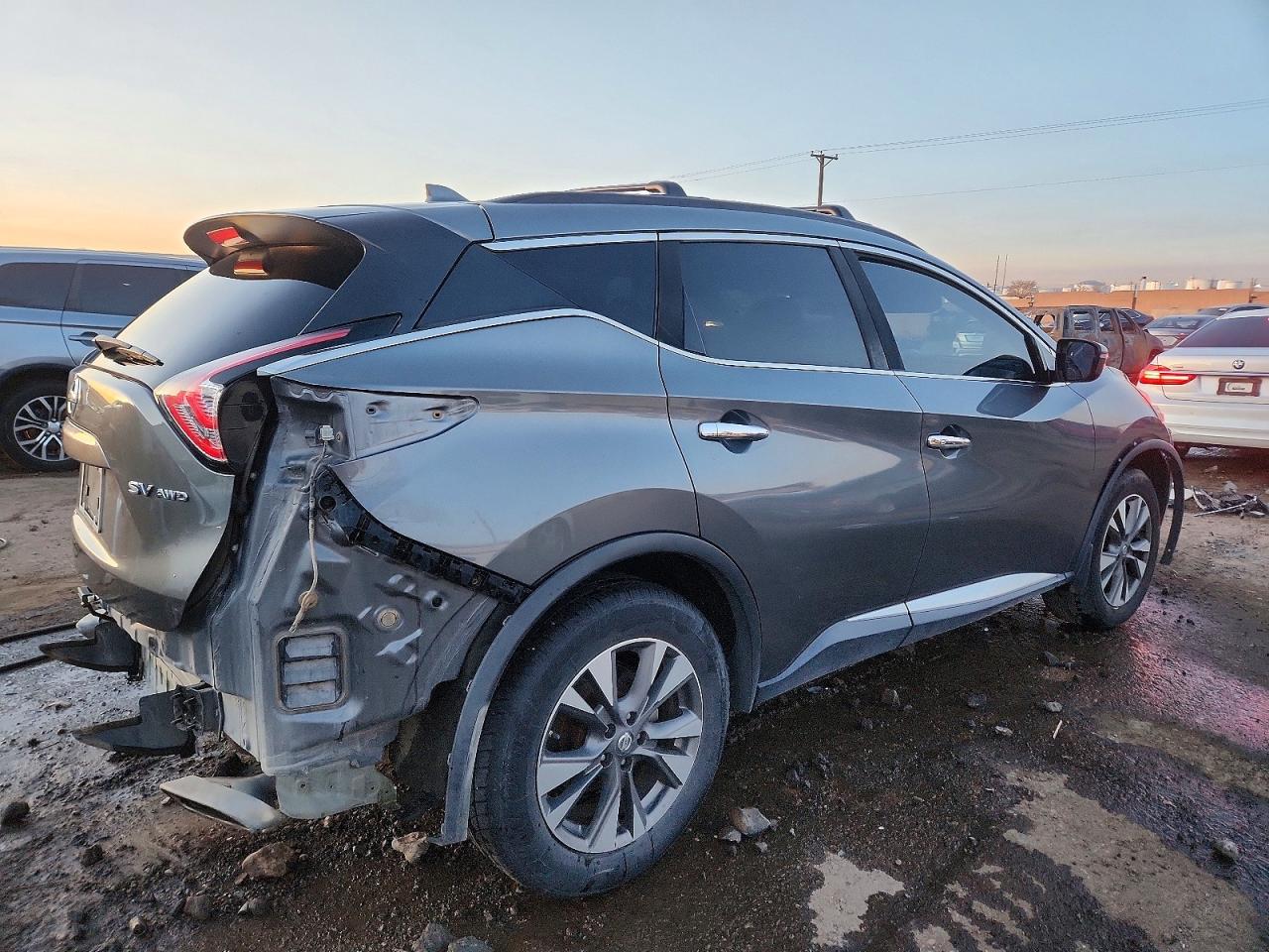 2017 NISSAN MURANO S photo 3