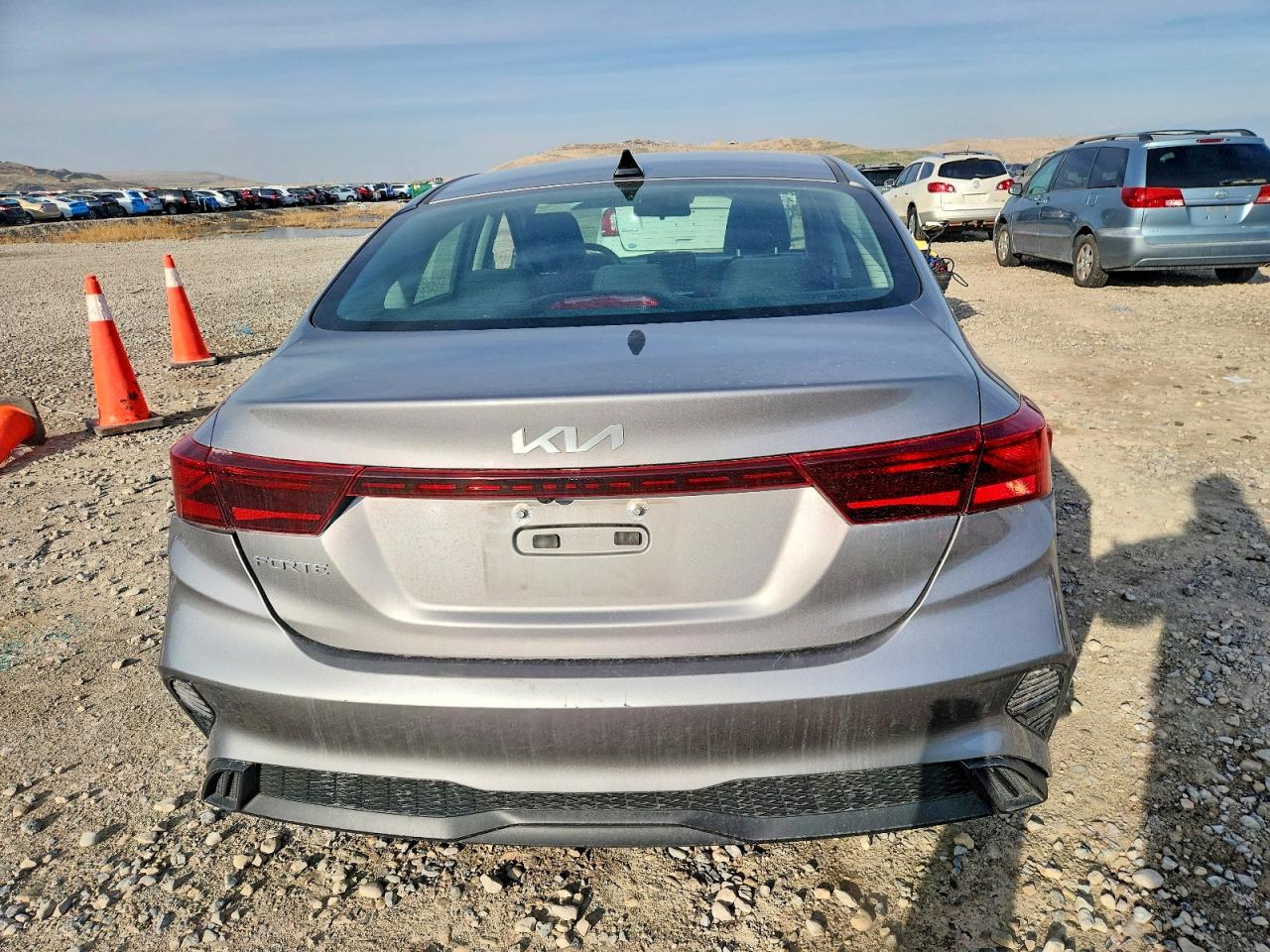 2023 KIA FORTE LX photo 6
