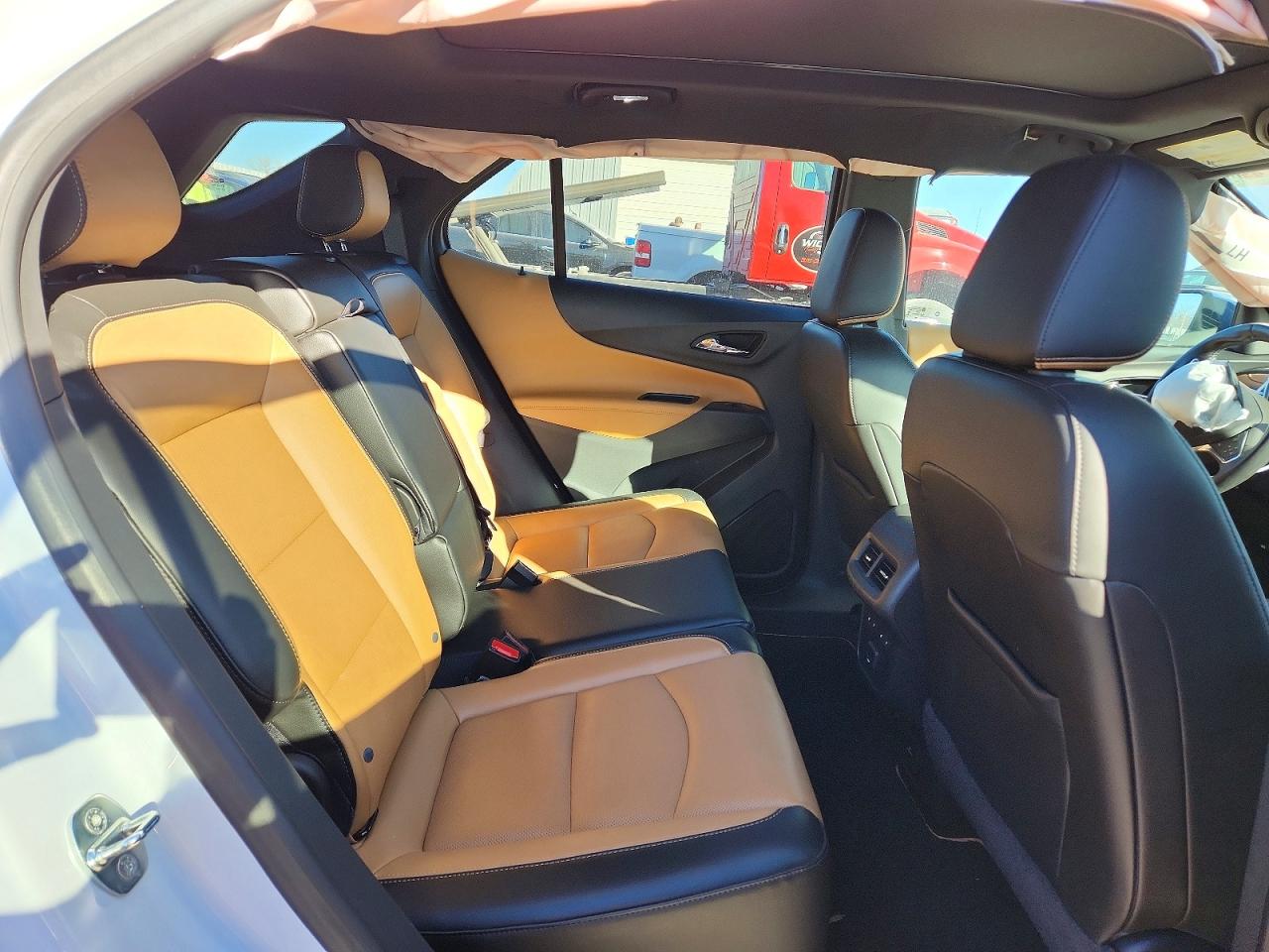 2021 CHEVROLET EQUINOX PREMIER photo 11
