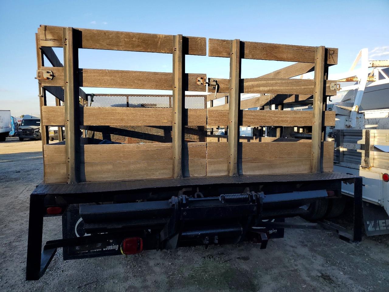 2001 FORD F350 SUPER DUTY FLATBED TRUCK photo 6