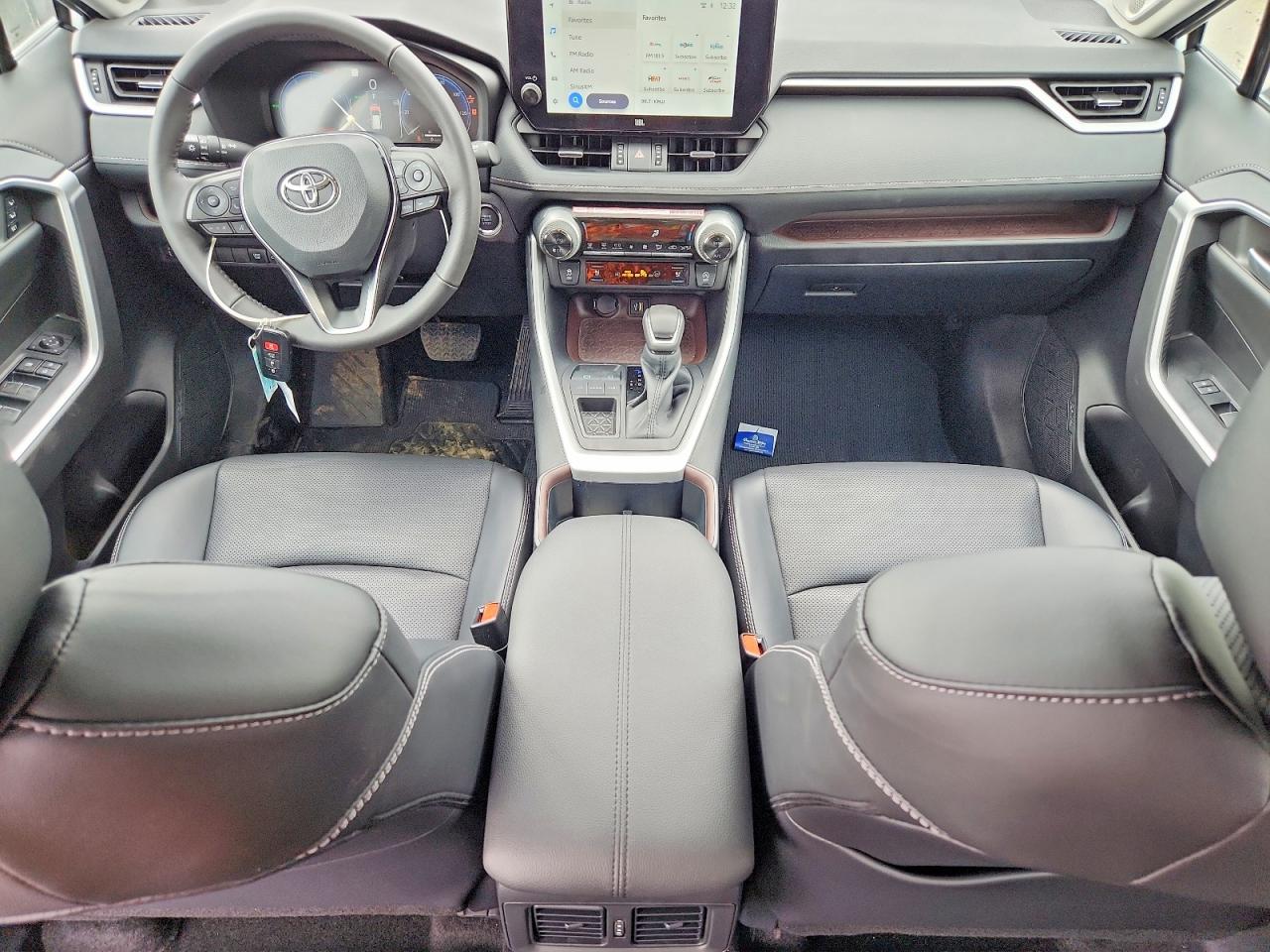 2025 TOYOTA RAV4 LIMITED photo 8