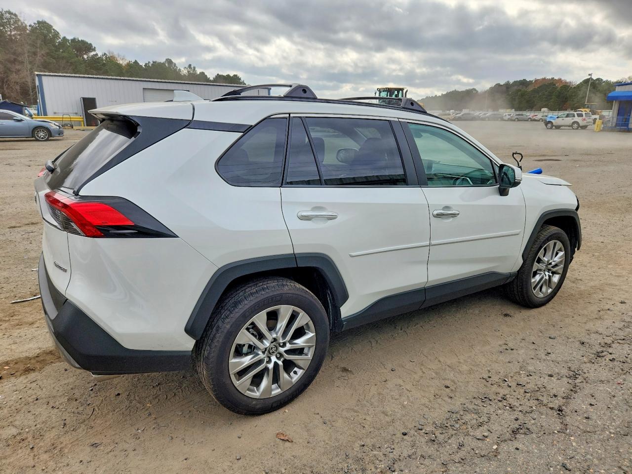 2025 TOYOTA RAV4 LIMITED photo 3