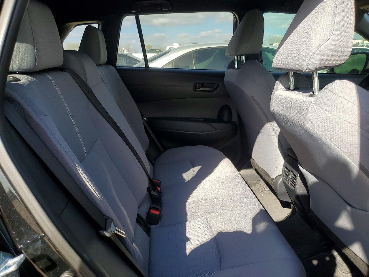 2024 TOYOTA COROLLA CROSS SE photo 10