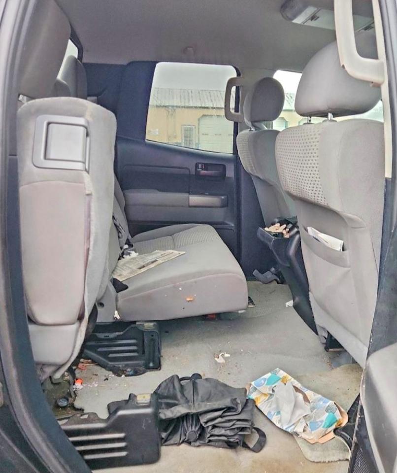 2011 TOYOTA TUNDRA DOUBLE CAB SR5 photo 10