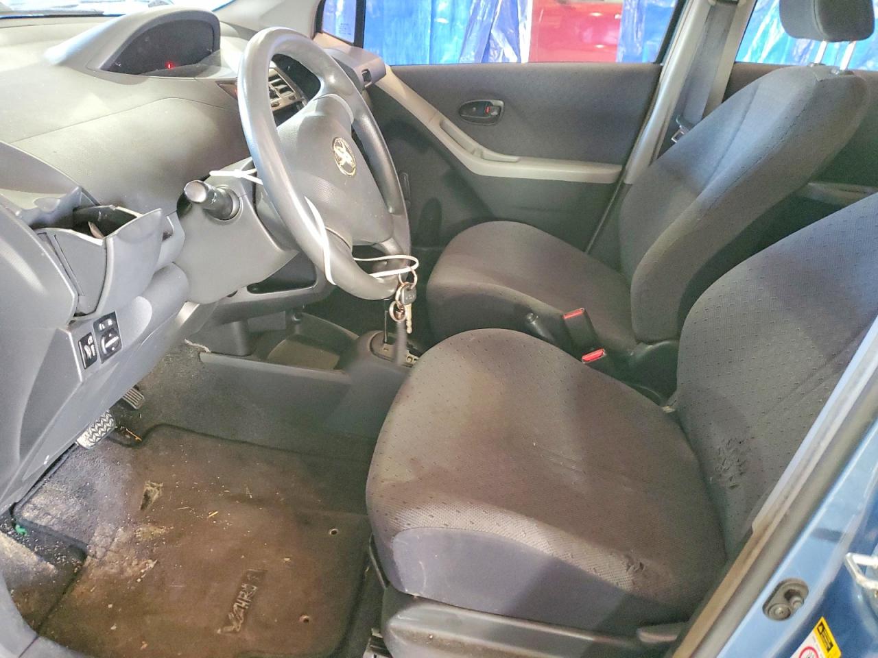 2010 TOYOTA YARIS photo 7
