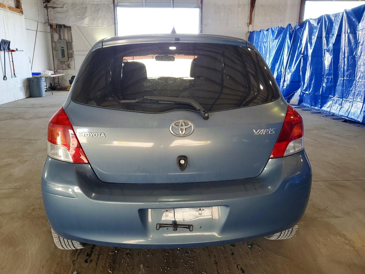2010 TOYOTA YARIS photo 6