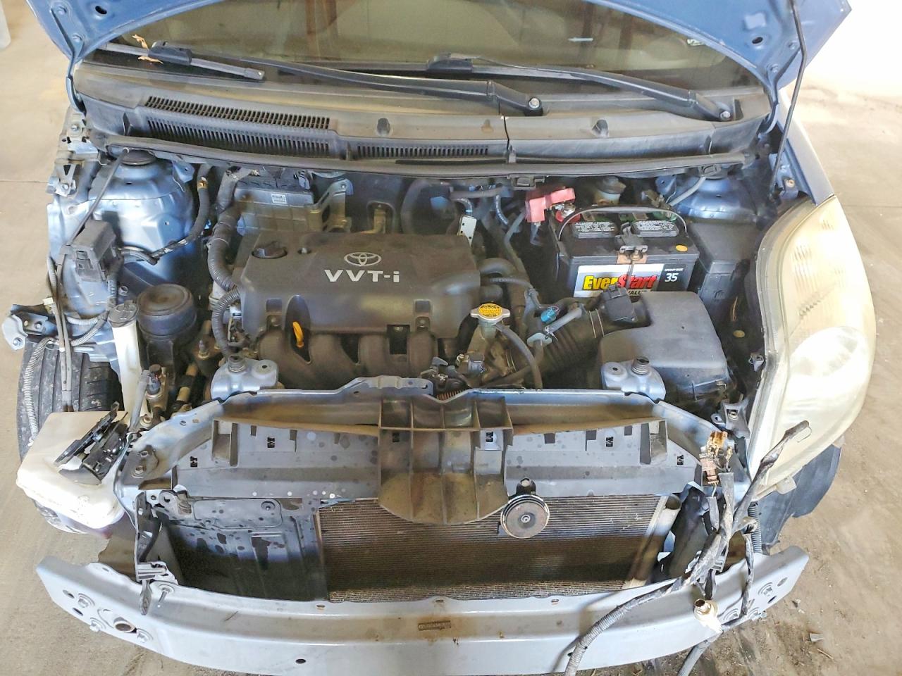 2010 TOYOTA YARIS photo 11