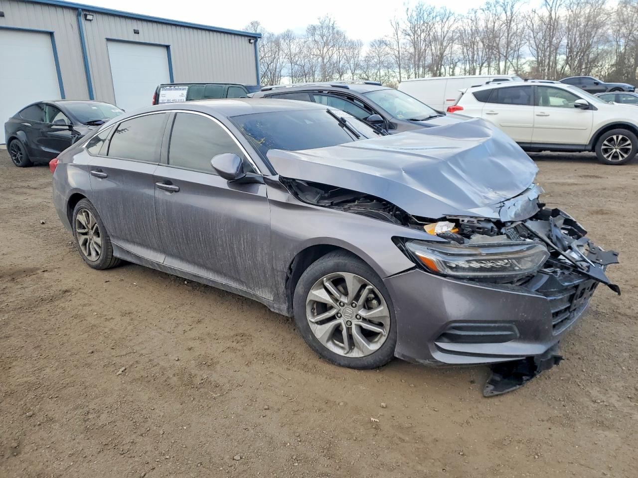2018 HONDA ACCORD LX photo 4