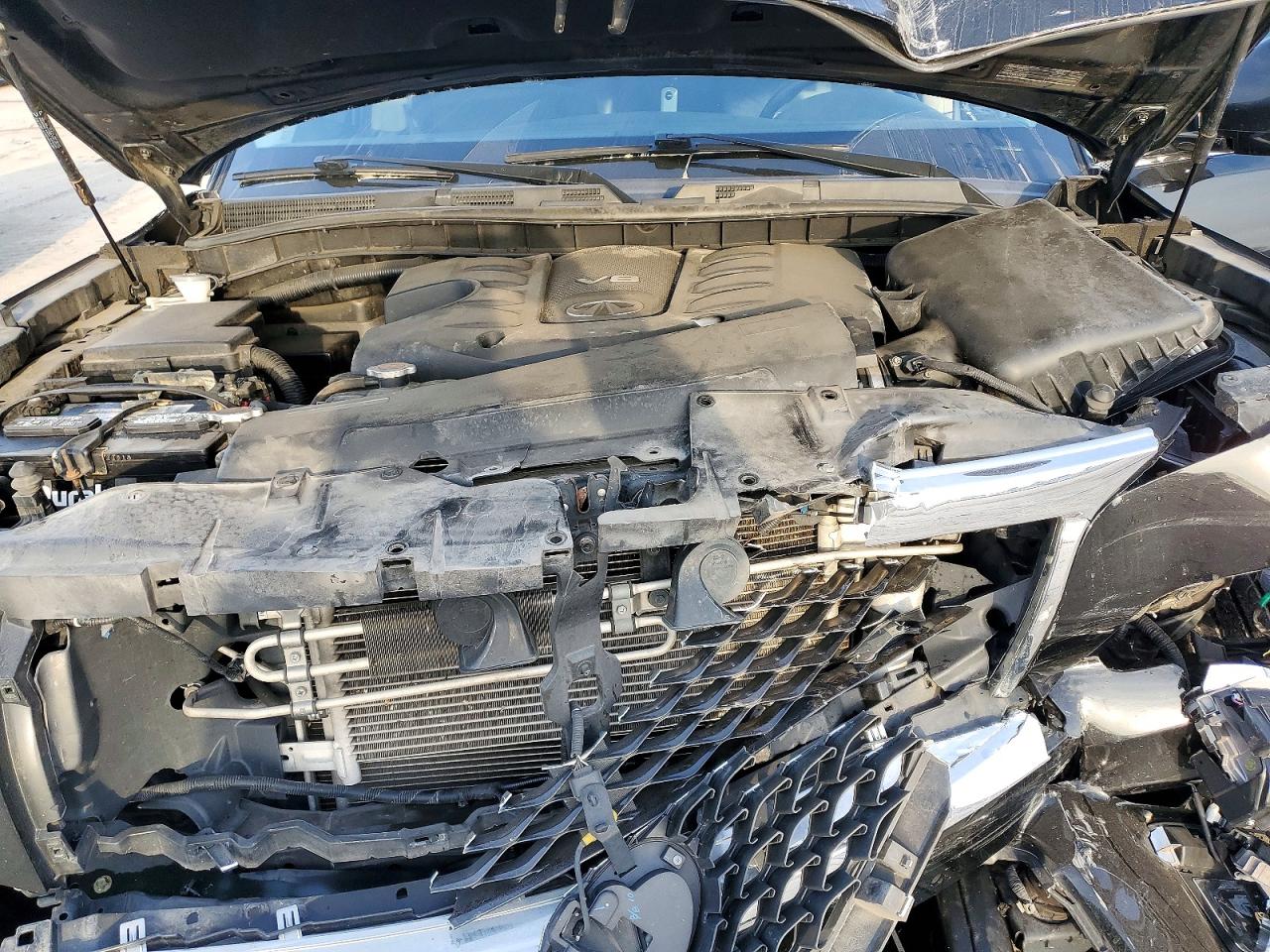 2017 INFINITI QX80 BASE photo 12