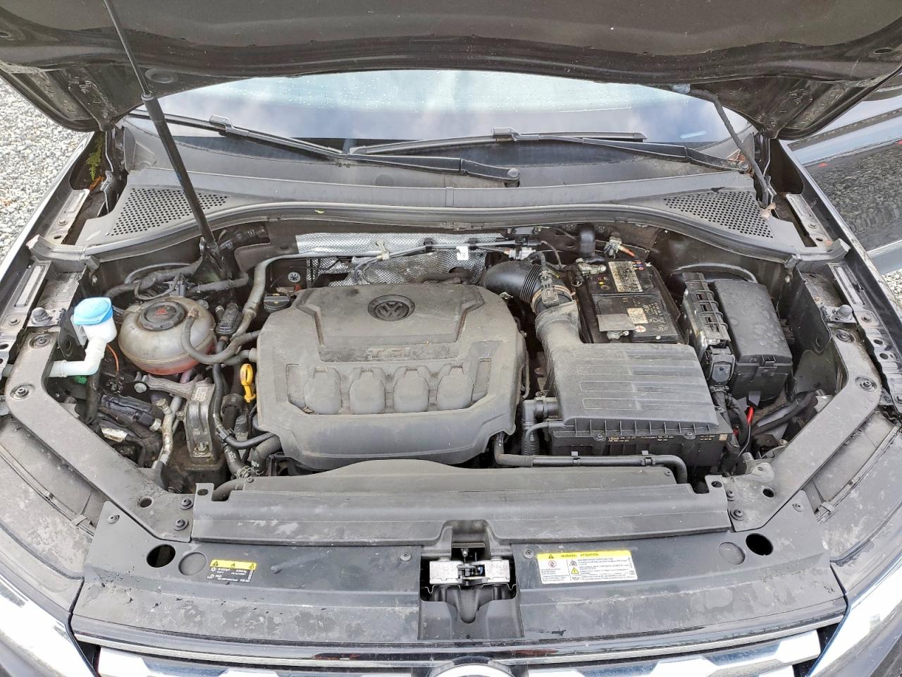 2021 VOLKSWAGEN TIGUAN SE photo 12