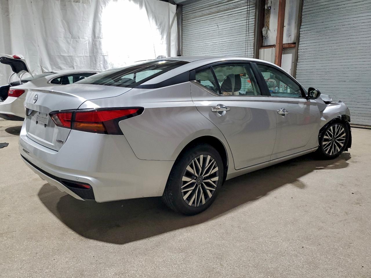 2025 NISSAN ALTIMA SV photo 3