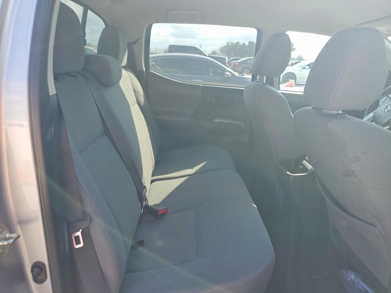 2017 TOYOTA TACOMA DOUBLE CAB photo 10