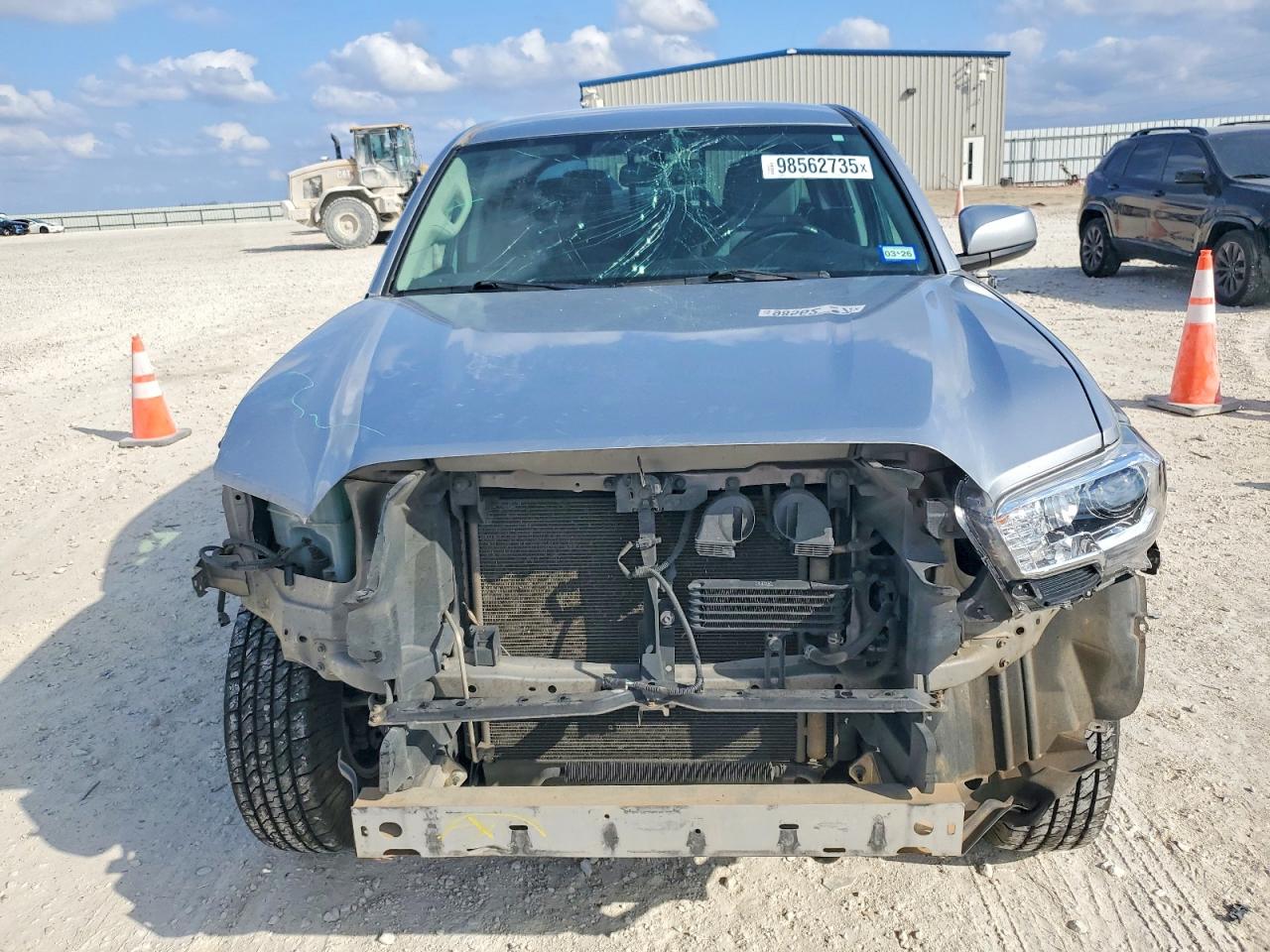 2017 TOYOTA TACOMA DOUBLE CAB photo 5