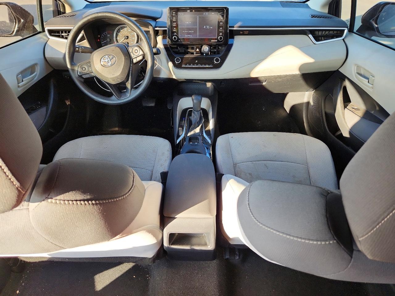 2022 TOYOTA COROLLA LE photo 8