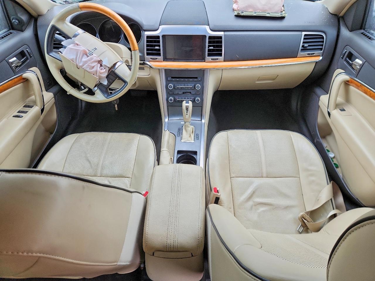 2011 LINCOLN MKZ photo 8