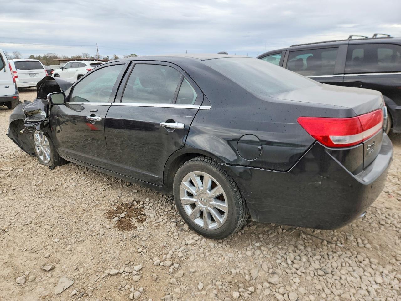 2011 LINCOLN MKZ photo 2