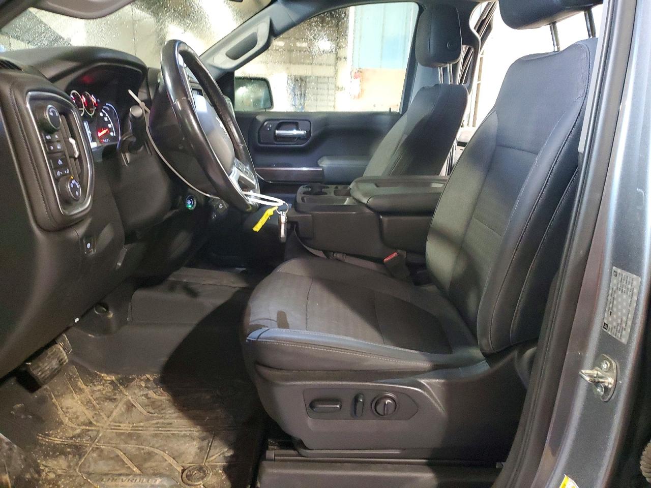 2019 CHEVROLET SILVERADO K1500 LT photo 7