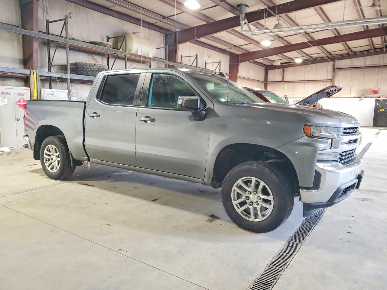 2019 CHEVROLET SILVERADO K1500 LT photo 4