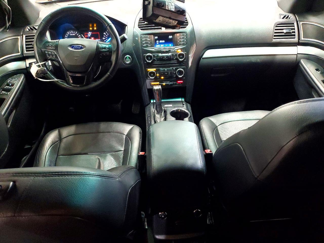 2017 FORD EXPLORER XLT photo 15