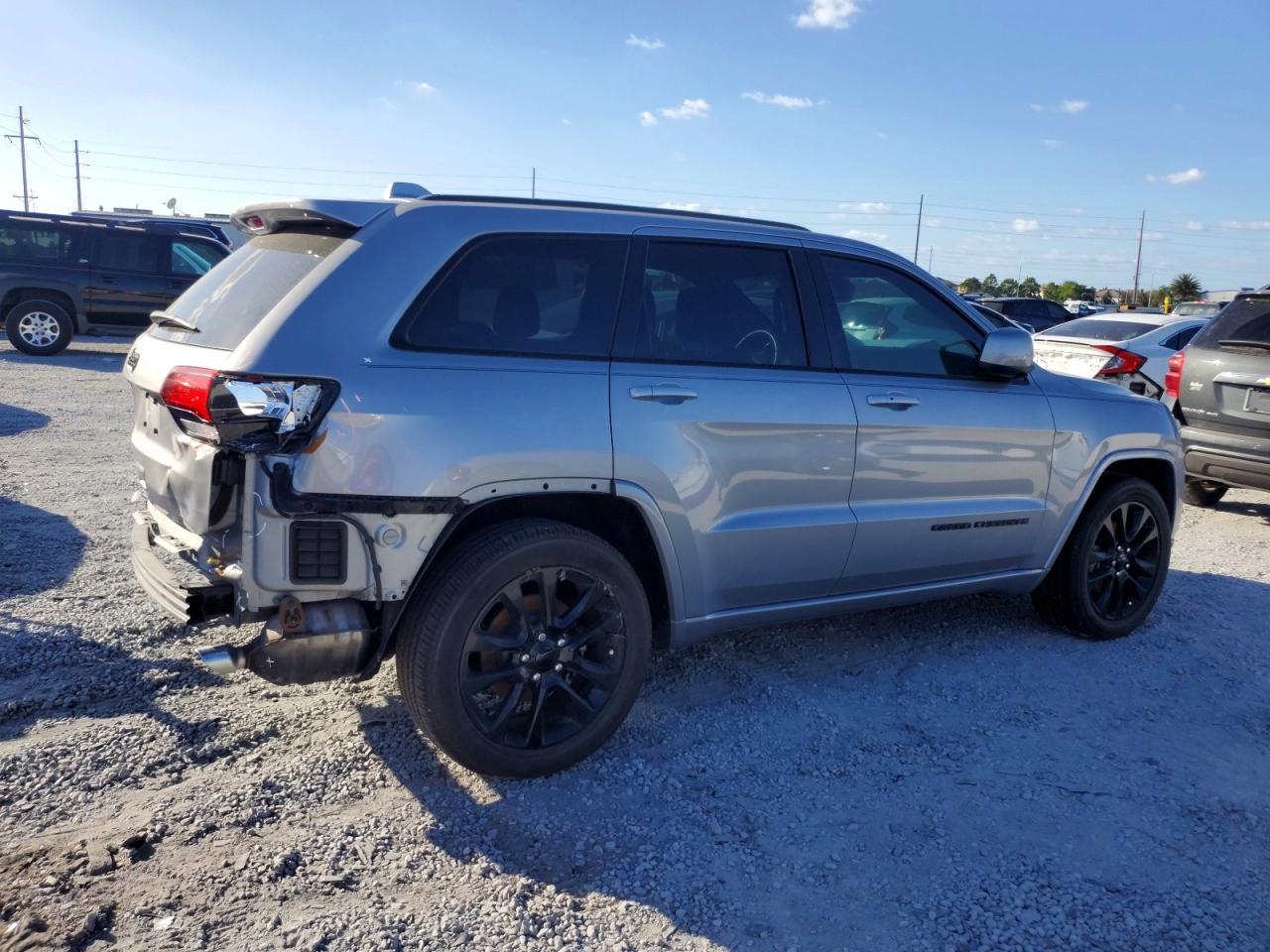 2018 JEEP GRAND CHEROKEE LAREDO photo 9