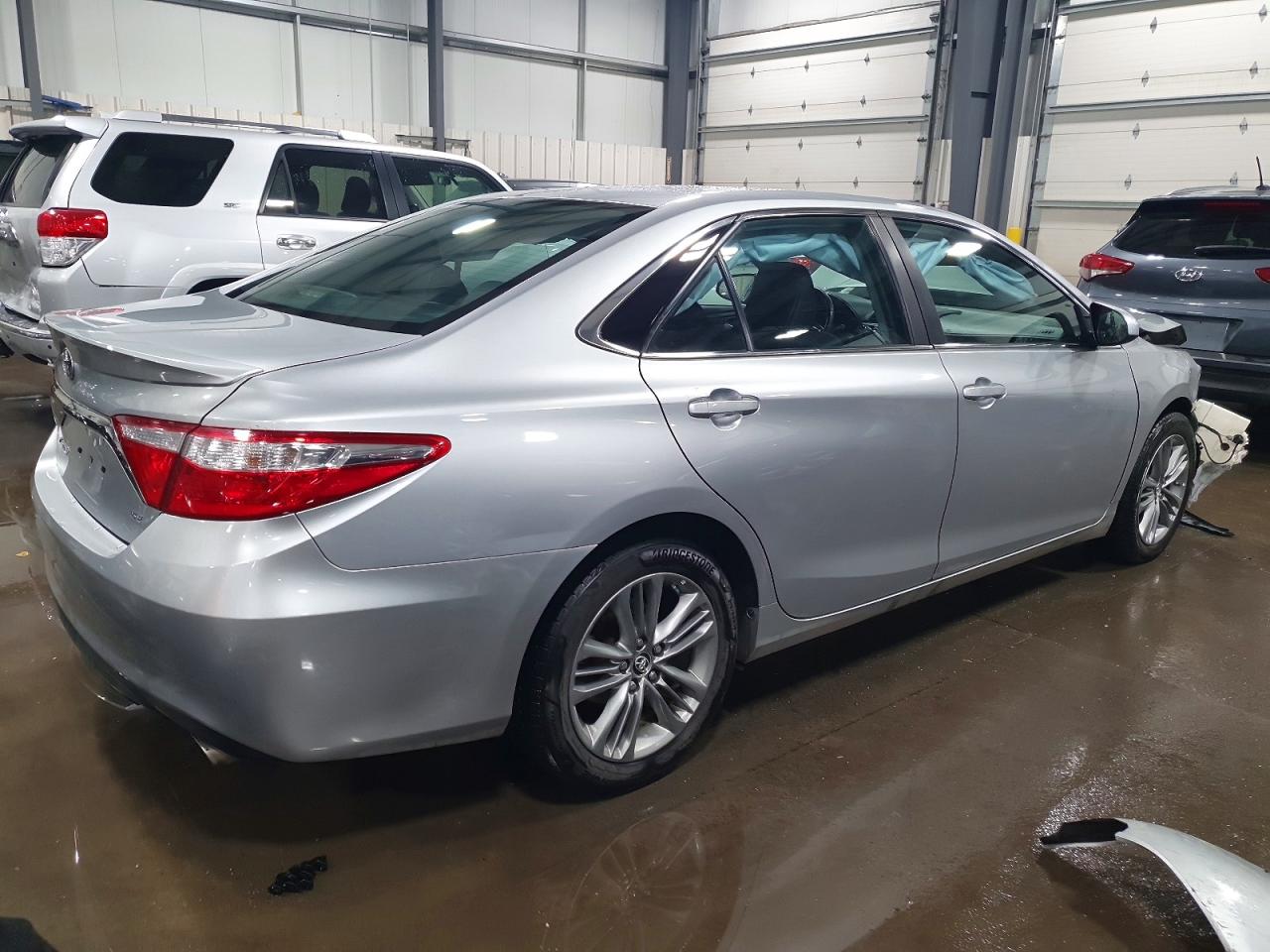 2015 TOYOTA CAMRY LE photo 7
