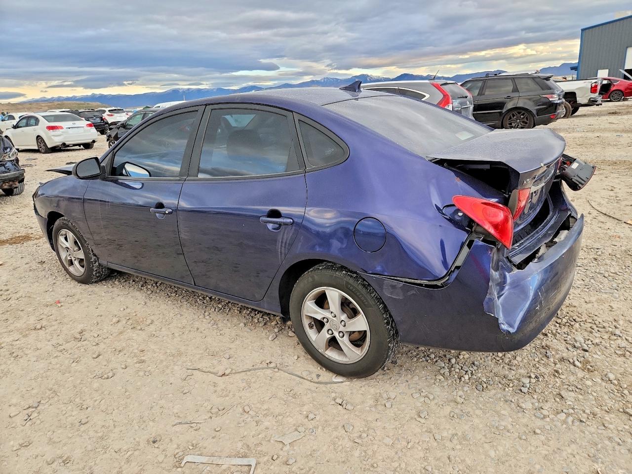 2010 HYUNDAI ELANTRA BLUE photo 2