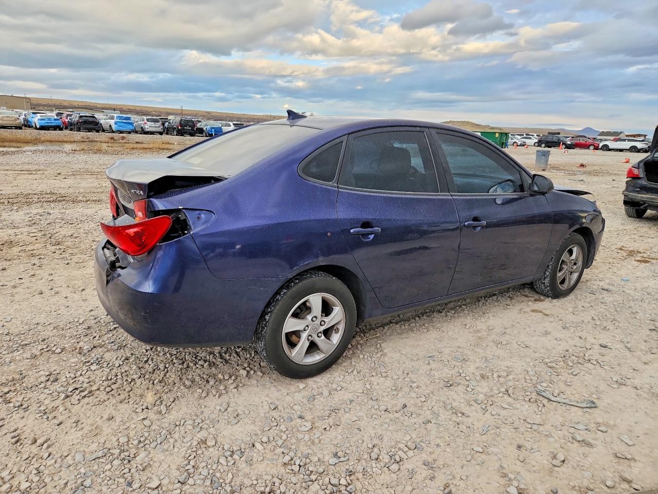 2010 HYUNDAI ELANTRA BLUE photo 3