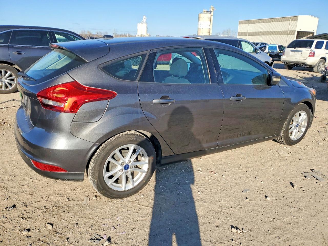 2015 FORD FOCUS SE photo 3