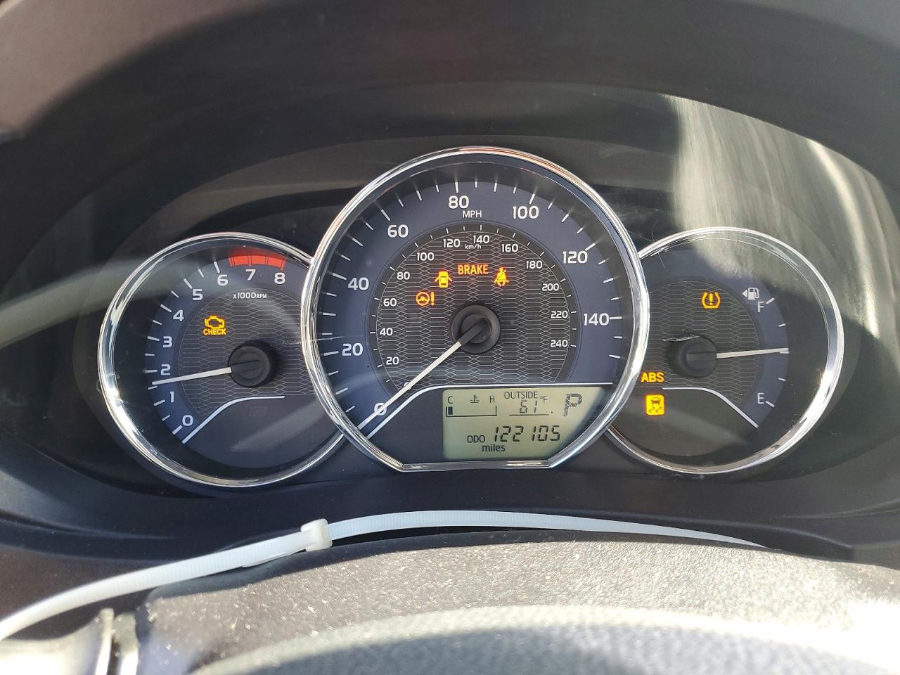 2014 TOYOTA COROLLA L photo 9