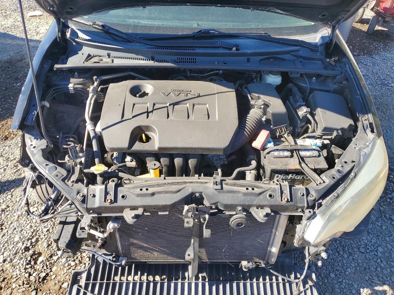 2014 TOYOTA COROLLA L photo 11