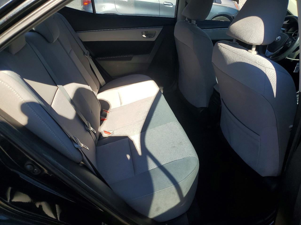 2014 TOYOTA COROLLA L photo 10