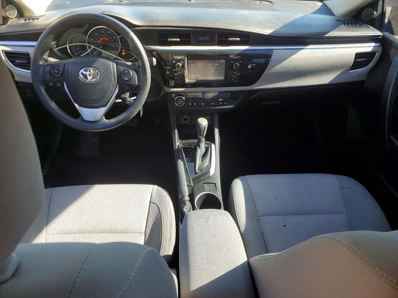 2014 TOYOTA COROLLA L photo 8