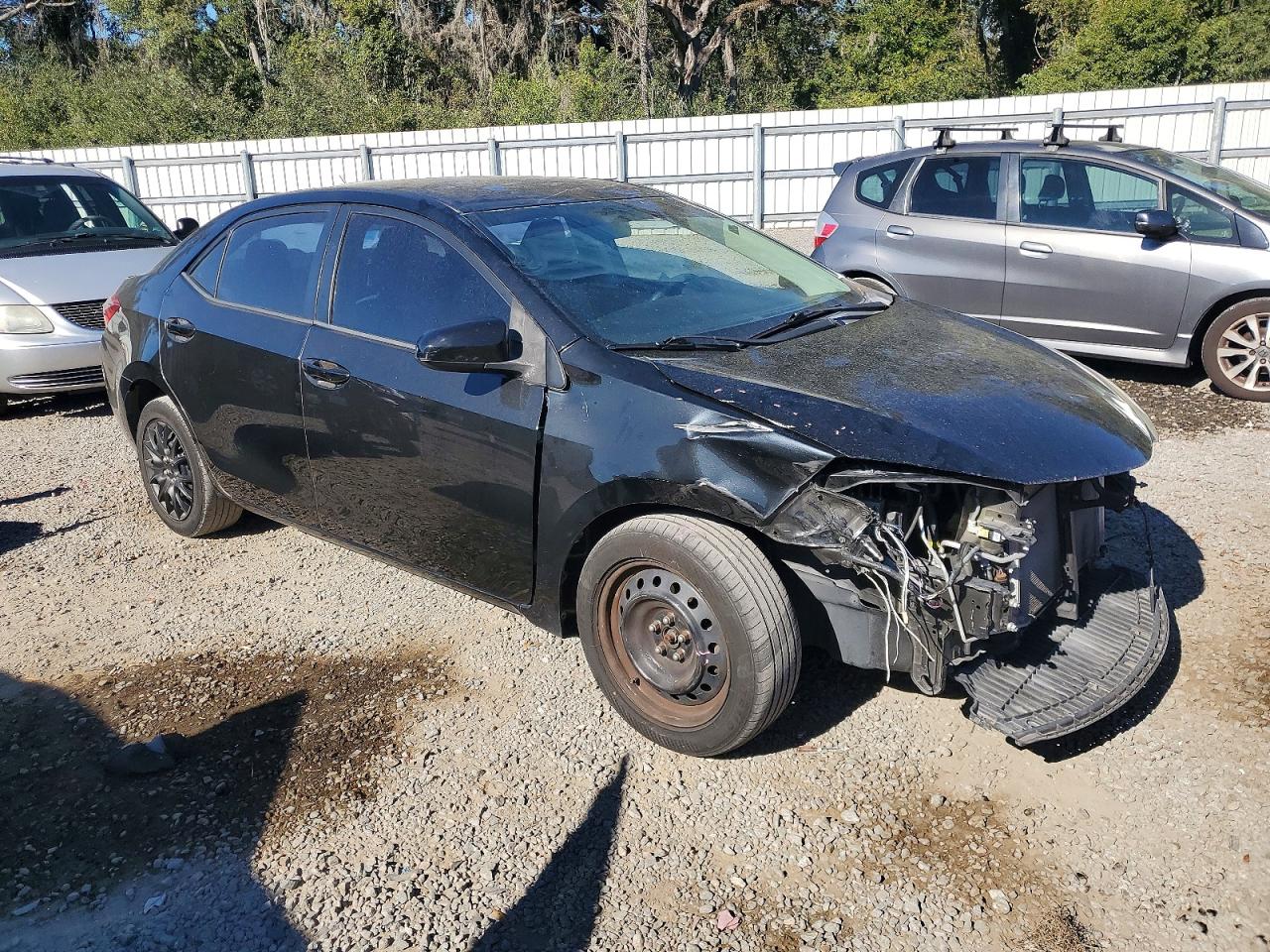 2014 TOYOTA COROLLA L photo 4