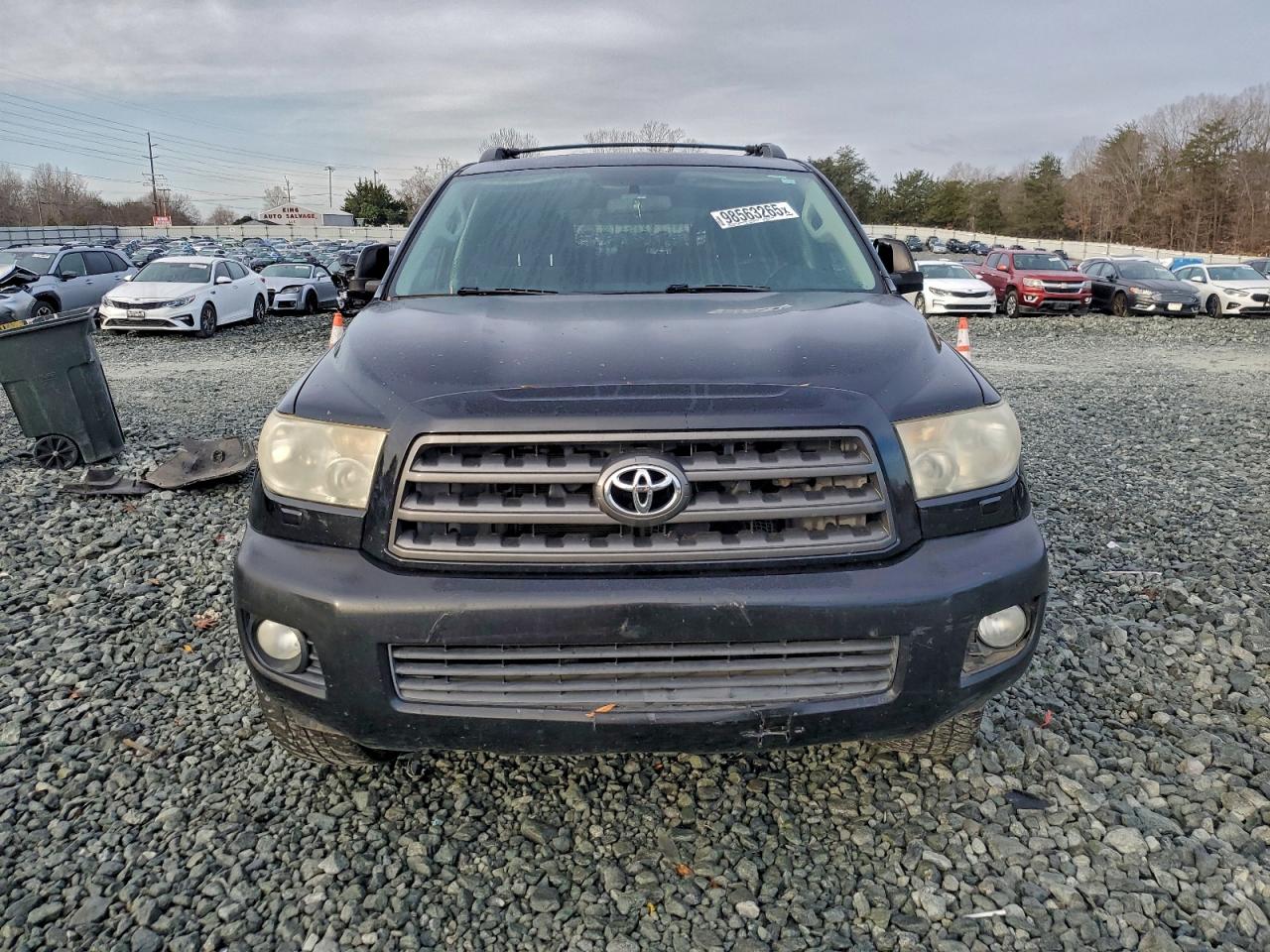 2011 TOYOTA SEQUOIA SR5 photo 5