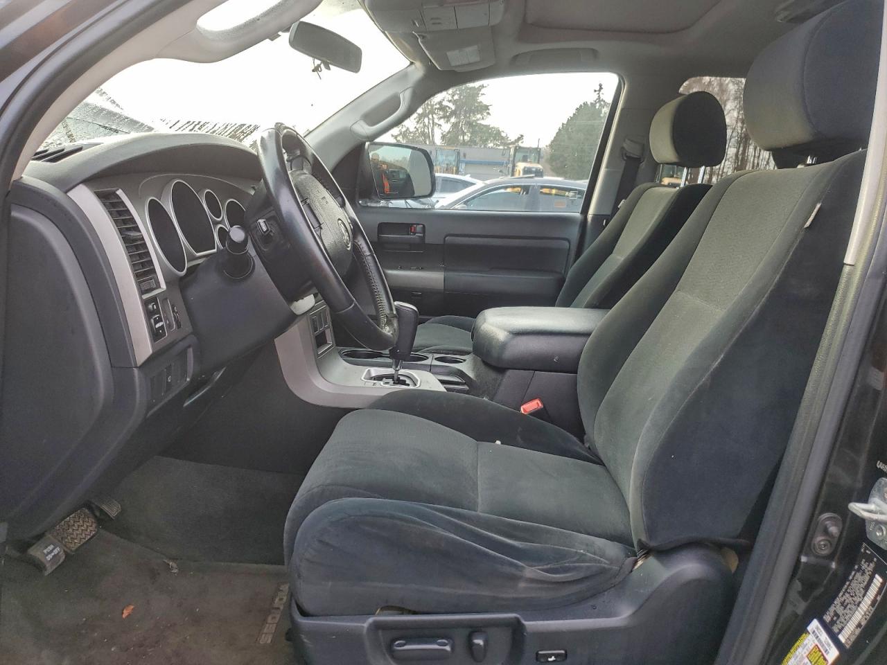 2011 TOYOTA SEQUOIA SR5 photo 7